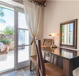 3 Bedroom Villa with Pool near Supetar on Brac, sleeps 6-7